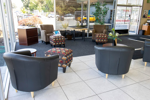 Auto Body Shop «Canyon Road Auto Body & Collision Center», reviews and photos, 9350 SW Canyon Rd, Portland, OR 97225, USA