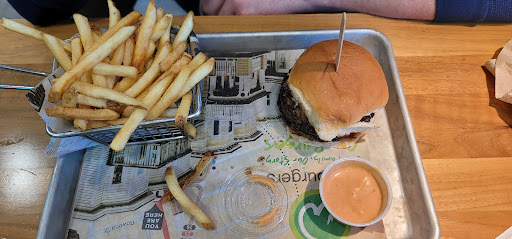 Supermarket «Hy-Vee», reviews and photos, 2323 W Broadway, Council Bluffs, IA 51501, USA