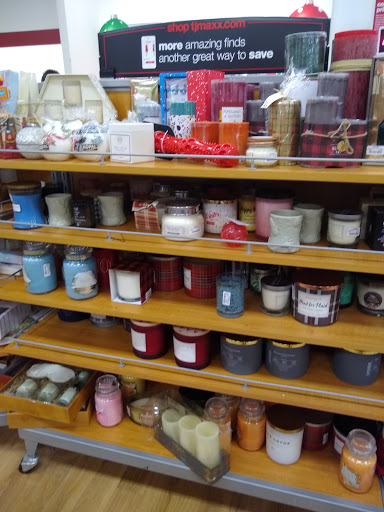 Shopping Mall «North Andover Mall», reviews and photos, 350 Winthrop Ave, North Andover, MA 01845, USA