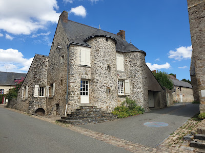 Église Saint-Pierre de Parné-sur-Roc à Parné-sur-Roc