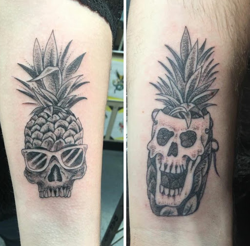 Tattoo Shop «Nine Lives Tattoo», reviews and photos, 61 N Holladay Dr, Seaside, OR 97138, USA