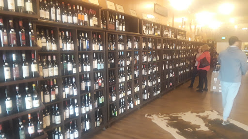 Wine Store «UnWined», reviews and photos, 1600 Belle View Blvd, Alexandria, VA 22307, USA