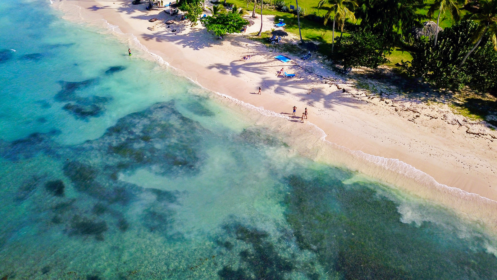 Foto de Praia Javo e o assentamento