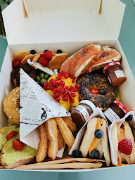 Photo n°3 de NN BOX COOKING à Bellegarde ()
