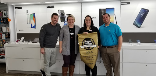 Cell Phone Store «TEAM Wireless - Verizon Wireless Authorized Retailer», reviews and photos, 508 W Pine St, Eagle River, WI 54521, USA