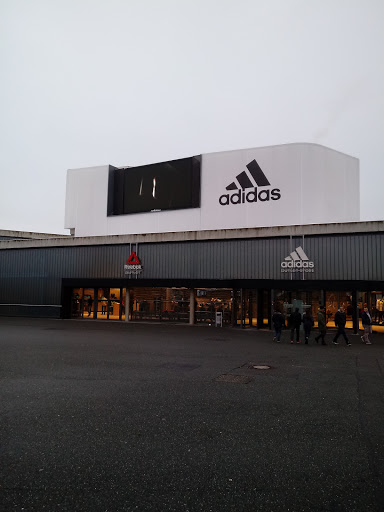 adidas & Reebok Outlet Store Herzogenaurach