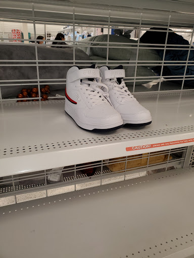 Clothing Store «Ross Dress for Less», reviews and photos, 2180 MacArthur Rd, Whitehall, PA 18052, USA