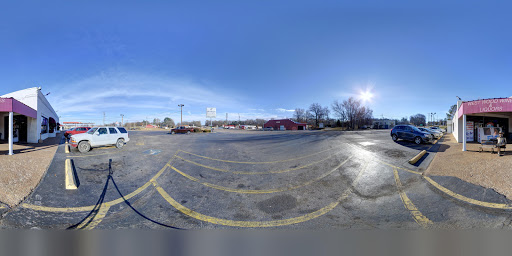 Liquor Store «Paris West Wood Wines & Liquor», reviews and photos, 1220 W Wood St, Paris, TN 38242, USA