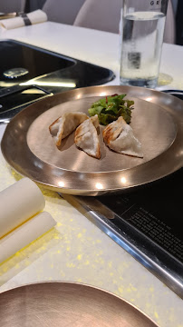 Dumpling du Restaurant de grillades coréennes Soon Grill Champs-Elysées 순그릴 샹젤리제 à Paris - n°10