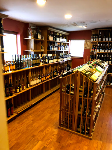 Liquor Store «Wine Hut», reviews and photos, 741 Frenchtown Rd, Milford, NJ 08848, USA
