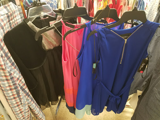 Clothing Store «K&G Fashion Superstore», reviews and photos, 908 Morse Rd, Columbus, OH 43229, USA