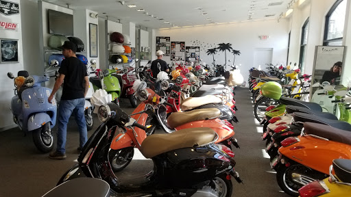 Motor Scooter Dealer «Vespa of Sherman Oaks», reviews and photos, 13629 Ventura Blvd, Sherman Oaks, CA 91423, USA