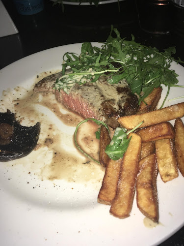 Reviews of Old No 7 Bar Grill Food in Wrexham - Restaurant