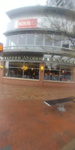 Shopping Mall «Crystal City Shops», reviews and photos, 2200 Crystal Dr, Arlington, VA 22202, USA