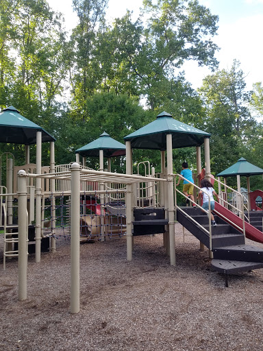 Park «Carney Park», reviews and photos, 11652 Fairfax Center Woods Tr, Fairfax, VA 22030, USA