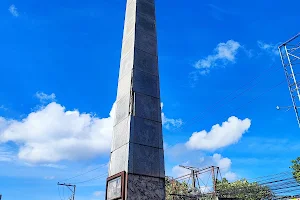 Colon Obelisk image
