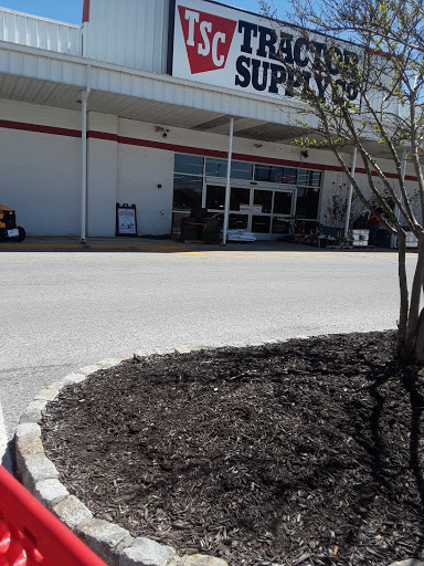 Home Improvement Store «Tractor Supply Co.», reviews and photos, 321 N 3rd St, Oxford, PA 19363, USA