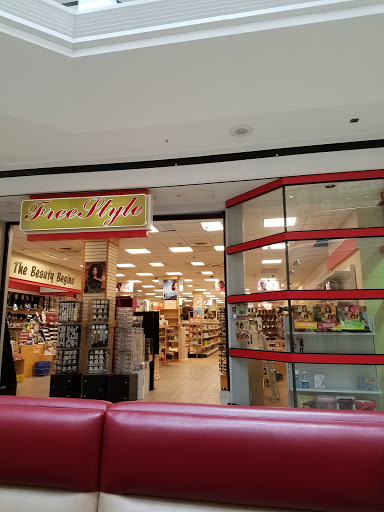 Shopping Mall «Lakeforest Mall», reviews and photos, 701 Russell Ave, Gaithersburg, MD 20877, USA