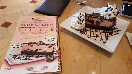 Restaurant «The Cheesecake Factory», reviews and photos, 600 E Las Olas Blvd, Fort Lauderdale, FL 33301, USA