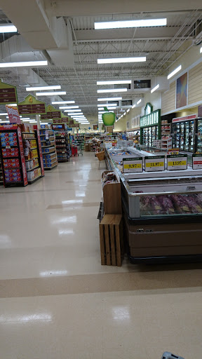 Grocery Store «Lowes Foods on Tryon Road», reviews and photos, 6430 Tryon Rd, Cary, NC 27513, USA