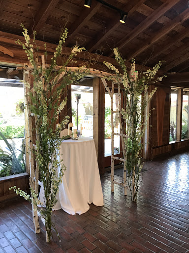 Flowers To Go, 19045 WA-305, Poulsbo, WA 98370, USA, 