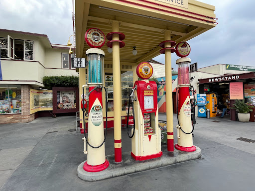 Shopping Mall «The Grove», reviews and photos, 189 The Grove Dr, Los Angeles, CA 90036, USA