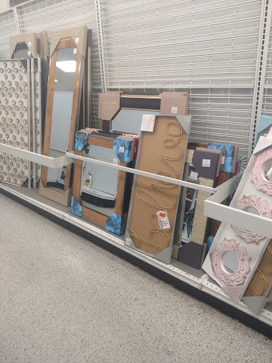 Clothing Store «Ross Dress for Less», reviews and photos, 1945 W Palmetto St, Florence, SC 29501, USA