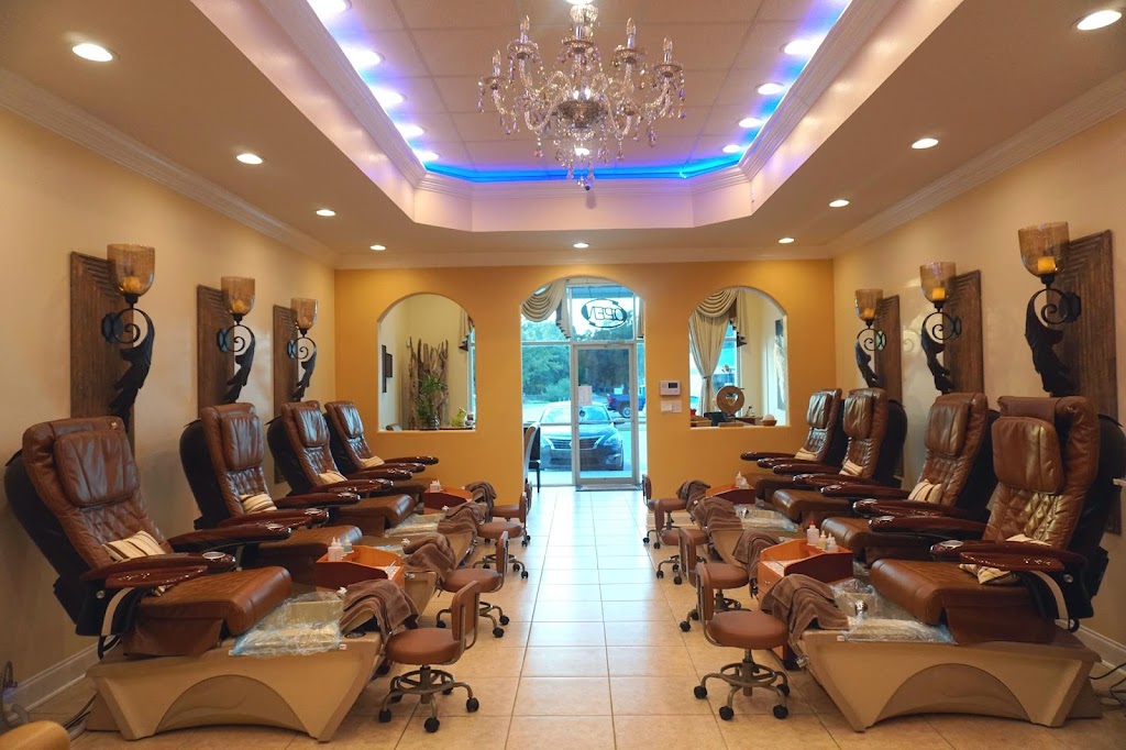 LV Nails Spa 70726