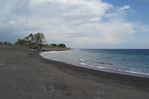 Pantai Karangnadi image