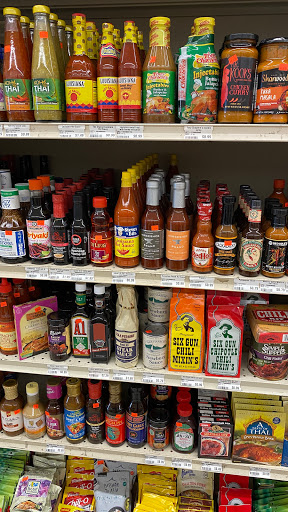 Grocery Store «Green Hills Farm Discount Grocer», reviews and photos, 615 E Newport Rd, Lititz, PA 17543, USA