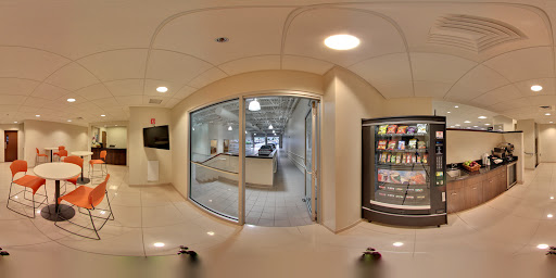 Chrysler Dealer «Herb Chambers Chrysler Dodge Jeep Ram Fiat of Danvers», reviews and photos, 107 Andover St, Danvers, MA 01923, USA