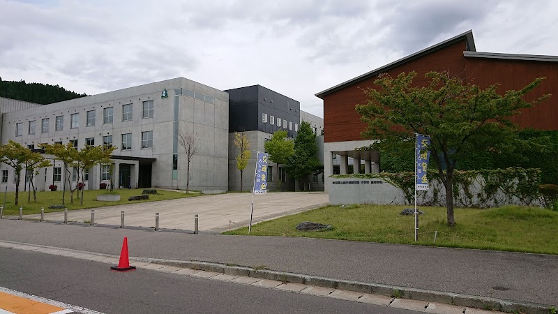 秋田県立横手清陵学院高等学校