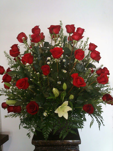 Florist «Iris Florist», reviews and photos, 21 Park Ave, Paterson, NJ 07501, USA