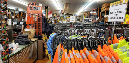Work Clothes Store «Whistle Workwear», reviews and photos, 15240 Aurora Ave N, Shoreline, WA 98133, USA