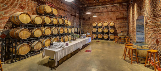 Winery «Stone Cliff Winery», reviews and photos, 600 Star Brewery Drive, Dubuque, IA 52001, USA