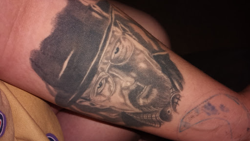 Body Piercing Shop «Black Lotus Custom Tattoos & Body Piercing», reviews and photos, N5006 State Rd 35, Onalaska, WI 54650, USA