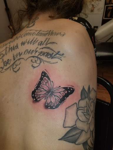 Tattoo Shop «Patriotic Pain Tattoo & Body Piercing», reviews and photos, 5658 William Penn Hwy, Murrysville, PA 15668, USA