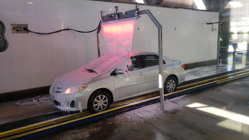 Car Wash «Janss Mall Touchless Car Wash», reviews and photos, 467 N Moorpark Rd, Thousand Oaks, CA 91360, USA