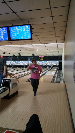 Bowling Alley «Lincoln Lanes Bowling Center», reviews and photos, 2071 Lincoln Way E, Chambersburg, PA 17202, USA