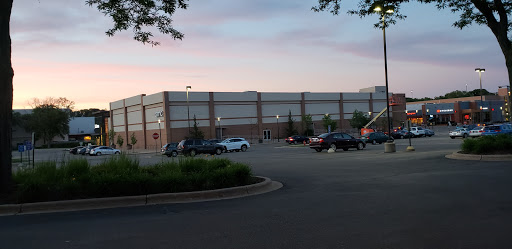 Movie Theater «AMC DINE-IN Madison 6», reviews and photos, 430 N Midvale Blvd, Madison, WI 53705, USA