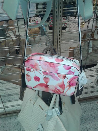 Clothing Store «Ross Dress for Less», reviews and photos, 3001 W Cheltenham Ave, Wyncote, PA 19095, USA