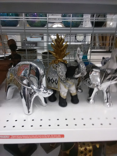 Clothing Store «Ross Dress for Less», reviews and photos, 2325 Lancaster Dr NE, Salem, OR 97305, USA