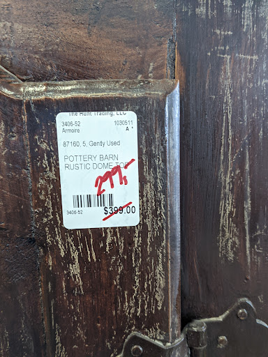 Thrift Store «Upscale Resale», reviews and photos, 23501 Ridge Route Dr # G, Laguna Hills, CA 92653, USA