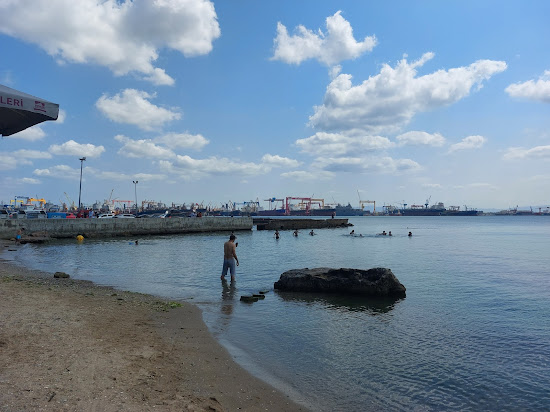 Güzelyalı Plajı