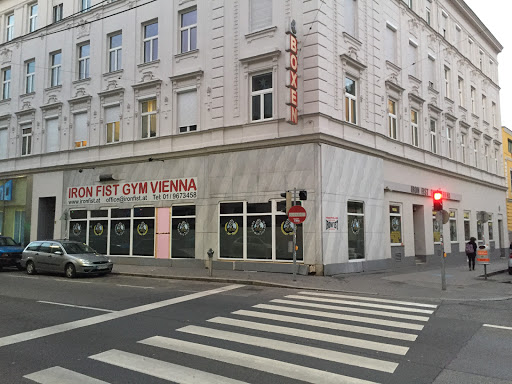 Women's boxing lessons Vienna