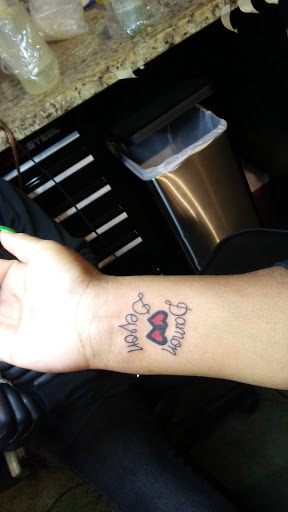 Tattoo Shop «Silver Fox Tattoo», reviews and photos, 533 10th St NW, Atlanta, GA 30318, USA