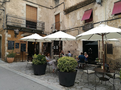 Bar & Restaurant Llouis Felip - Carrer Raval Superior, 6, 17200 Palafrugell, Girona, Spain