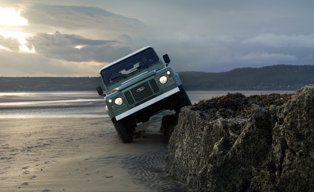 Avaliações doMotor Máquina - Peças e Acessórios 4x4 Land Rover em Loures - Loja de móveis