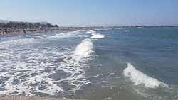 Monolithos beach'in fotoğrafı - rahatlamayı sevenler arasında popüler bir yer