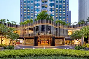 Sheraton Surabaya Hotel & Towers image